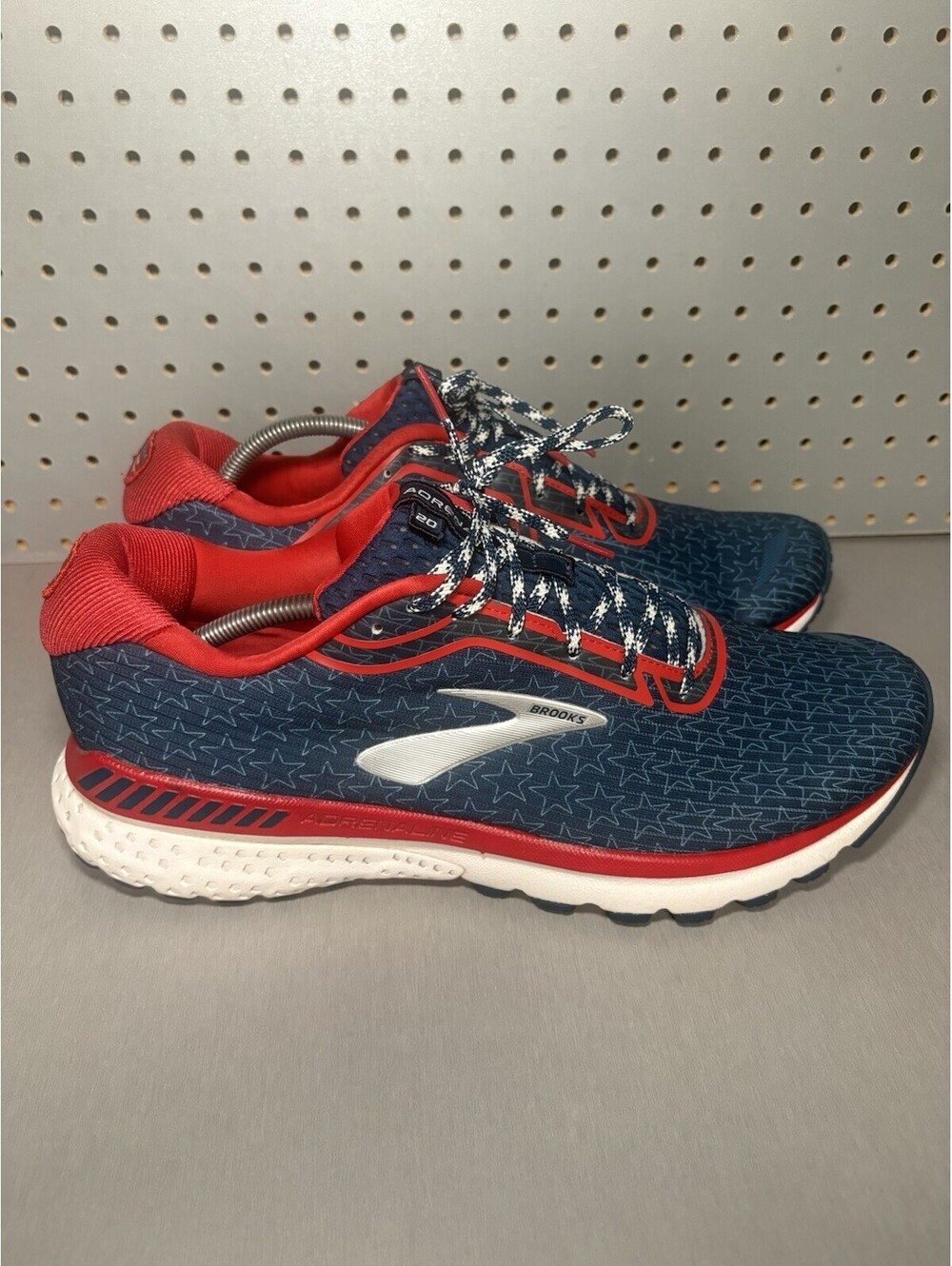 Brooks Adrenaline GTS 20 Running Shoes Mens Sz 14 USA Red White Blue NO INSOLES